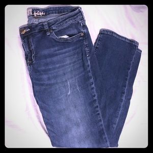 Kut from the Kloth straight leg jeans